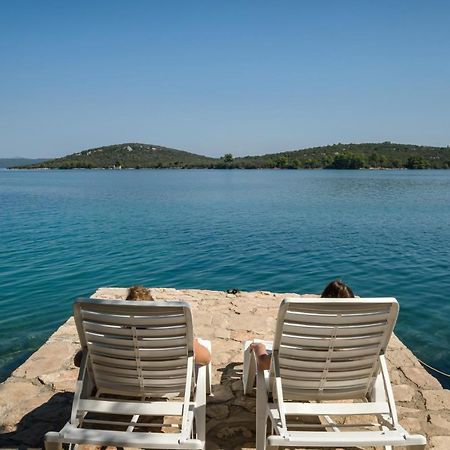 Luka  Feel Dugi Otok Apartments מראה חיצוני תמונה