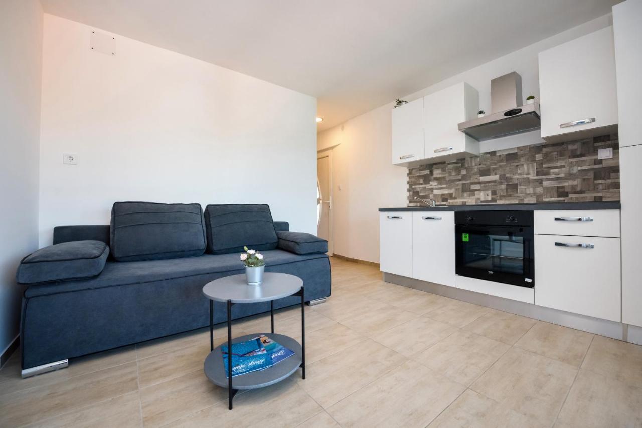 Luka  Feel Dugi Otok Apartments מראה חיצוני תמונה
