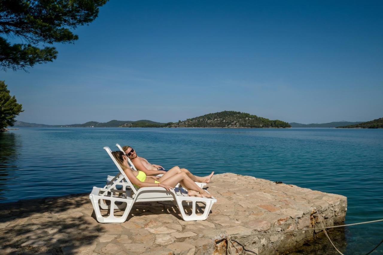 Luka  Feel Dugi Otok Apartments מראה חיצוני תמונה