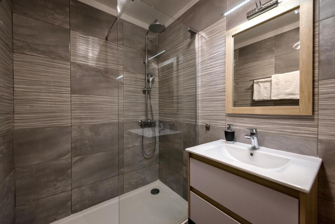 Luka  Feel Dugi Otok Apartments מראה חיצוני תמונה