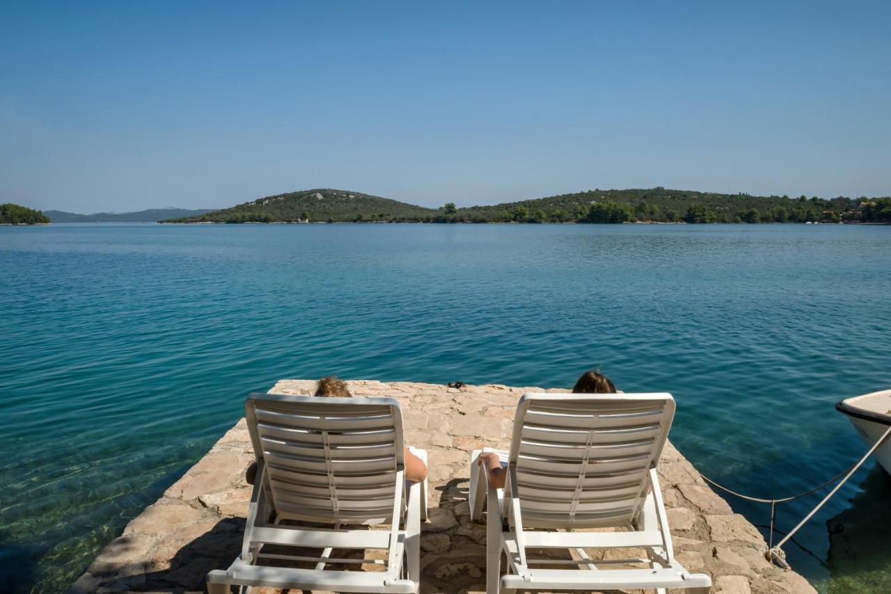 Luka  Feel Dugi Otok Apartments מראה חיצוני תמונה