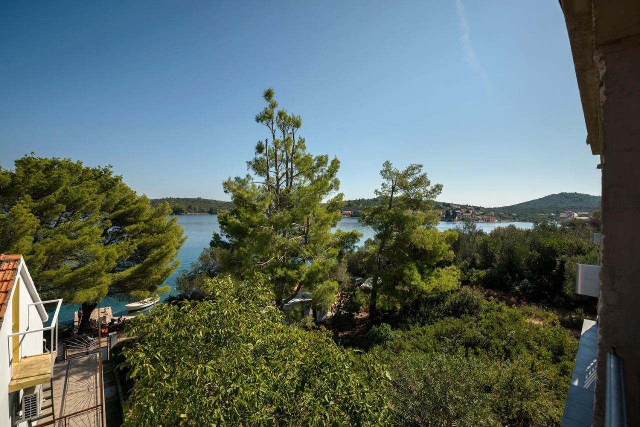 Luka  Feel Dugi Otok Apartments מראה חיצוני תמונה